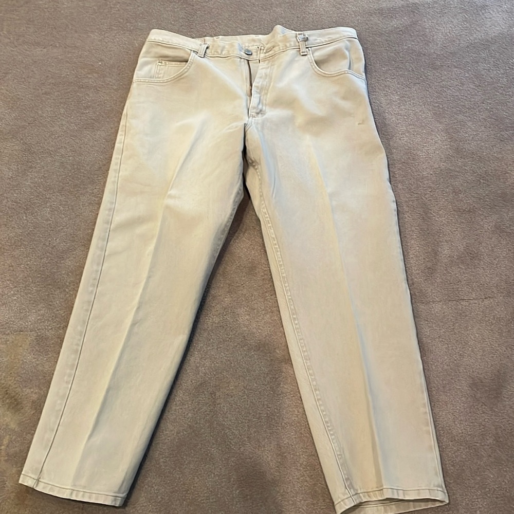 Wrangler silver edition tan jean 43/30